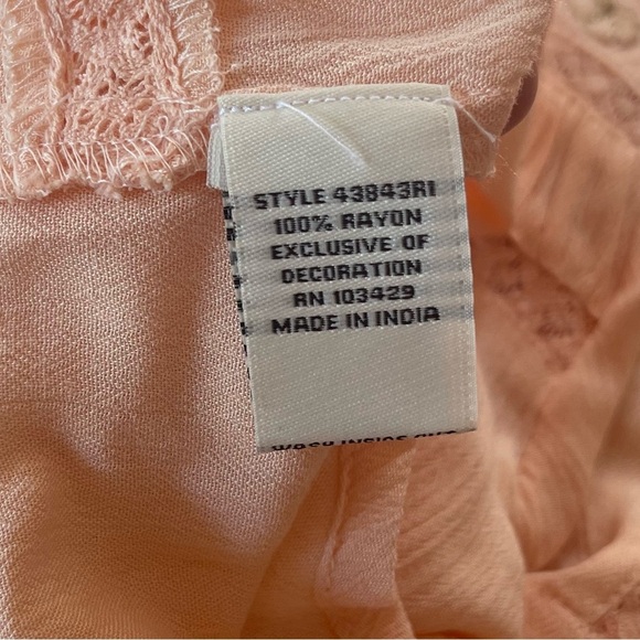 NWT Café Marrakesh Women's Smocked Peach Babydoll Blouse with Floral Embroidery - Picture 10 of 11